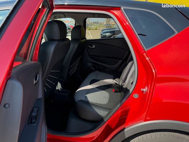 Renault Captur 1.3 TCe 150 Intens Leds GPS Caméra Bluetooth Régul (image 15)