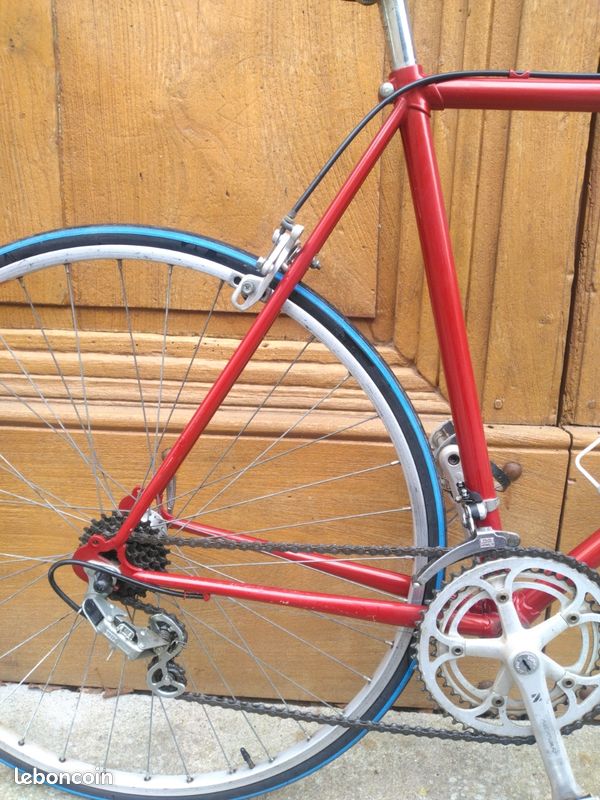 Vélo cadre artisanal - Les Mains Dans Le Guidon Saint Maurice