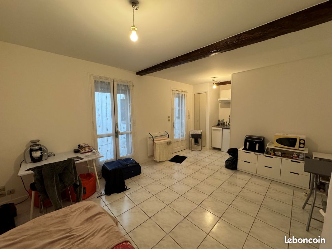 Studio 1 pièce 21 m² - Poitiers 86000 (image principale 0)
