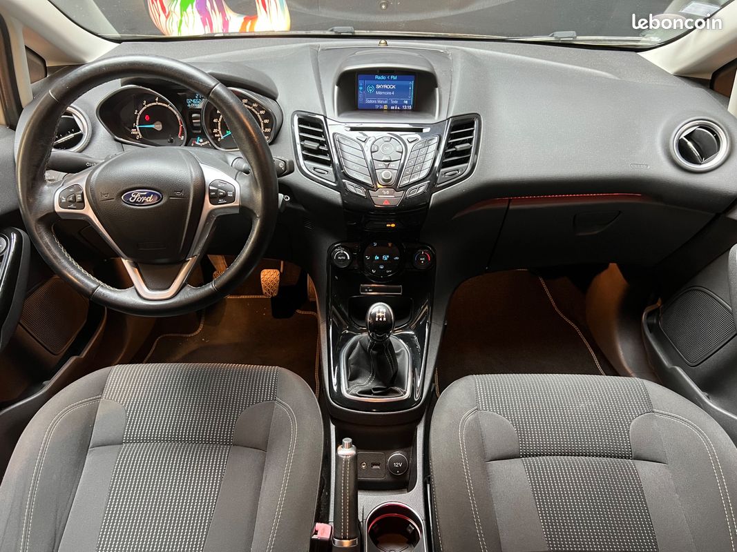 Ford fiesta 1.0 scti 100 titanium - gps - bluetooth - clim auto - suivi entretien - faible kilometrage (image 3)