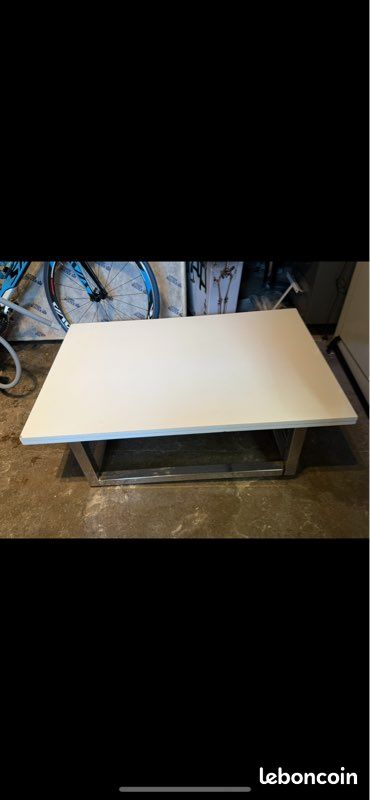 Table basse design, Annee 70 (image 1)