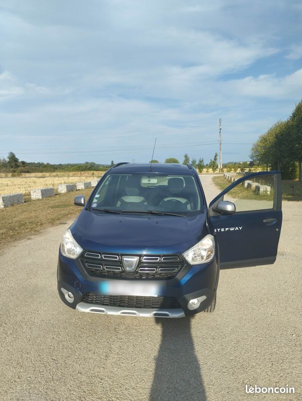 Dacia Lodgy (image 1)