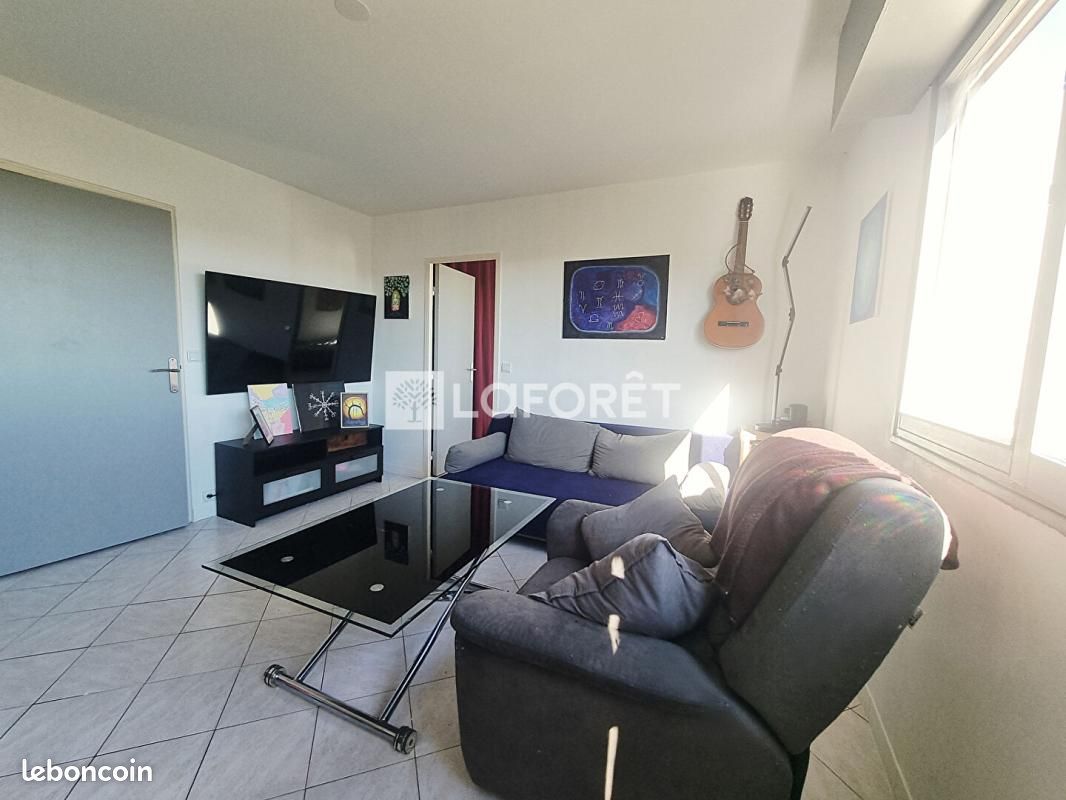 Appartement 2 pièces 43 m² · à Saint-Ouen-l'Aumône · 43 m² · 125 000 €