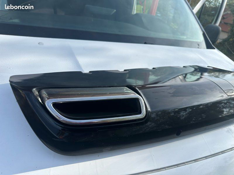 Diffuseur Peugeot 308 GT Line T9 Équipement auto