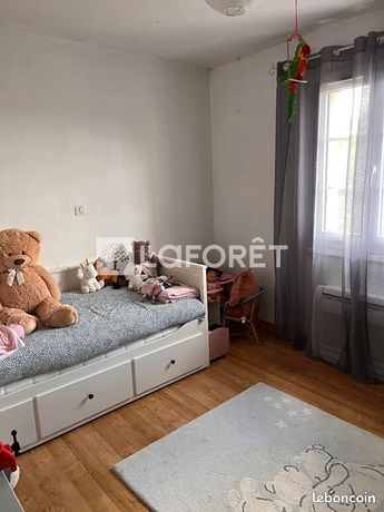 https://img.leboncoin.fr/api/v1/lbcpb1/images/a5/73/c8/a573c80c657a181106a1a1a77a53cc69e5d90319.jpg?rule=ad-image