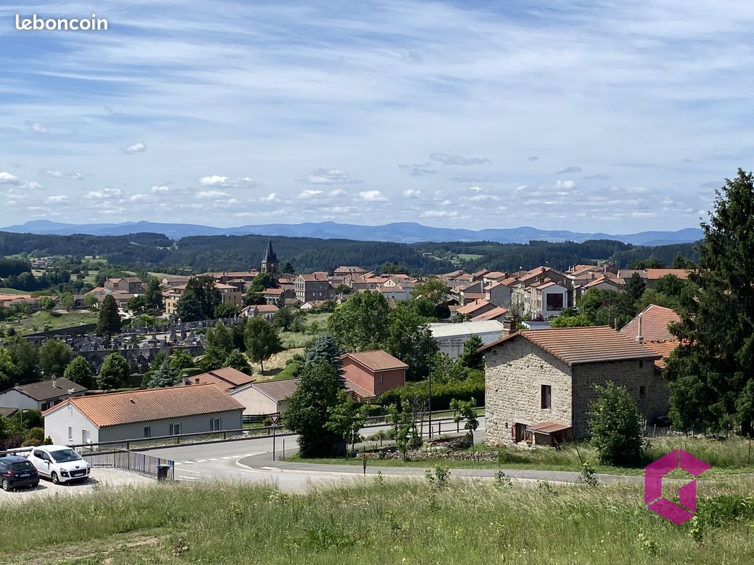Terrain 943 m² · à Saint-Didier-en-Velay · 943 m² · 80 500 €