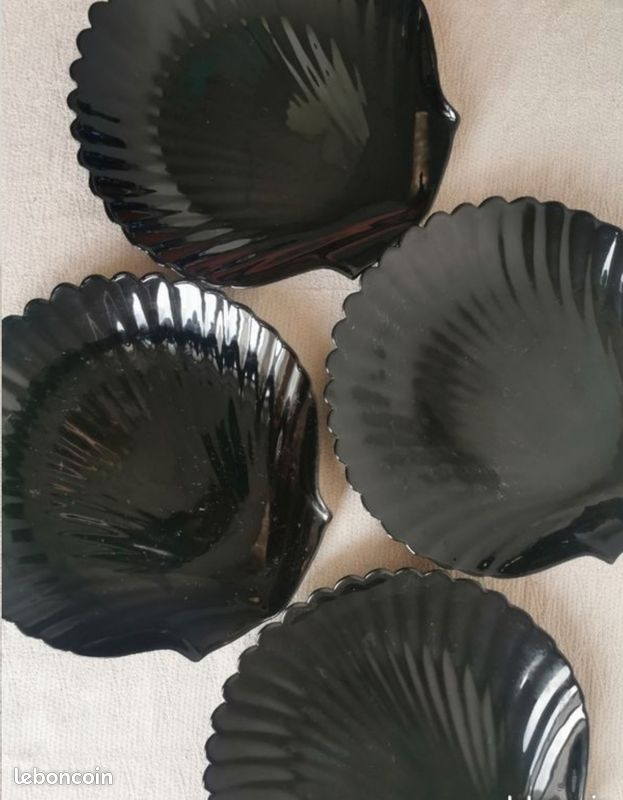 Lot De 12 Assiettes Arcoroc France – Forme Coquille Saint-Jacques – Crustacés