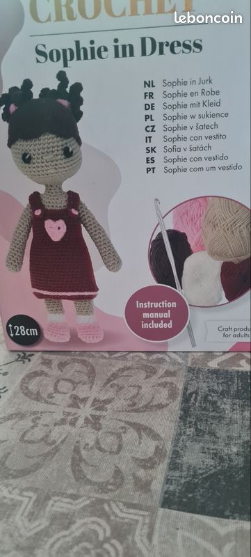 Kit complet poupée 28 cm au crochet (image 1)