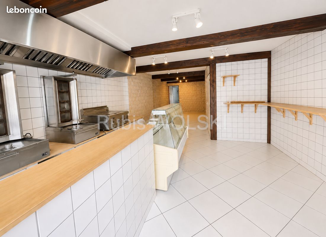 Immeuble 7 pièces 153 m² · à Charleville-Mézières · 153 m² · 115 000 €