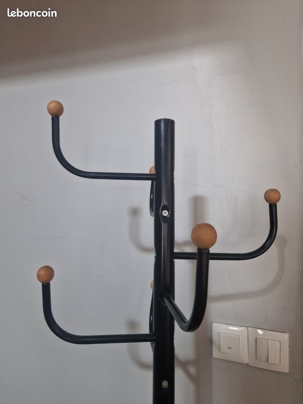 Porte manteau sur pied (image 2)