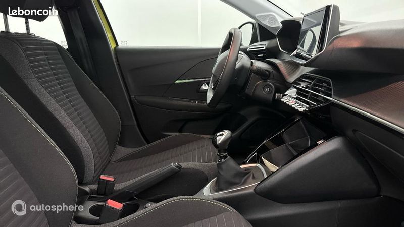 Peugeot 208 1.2 PureTech 100ch S&S Active (image 15)
