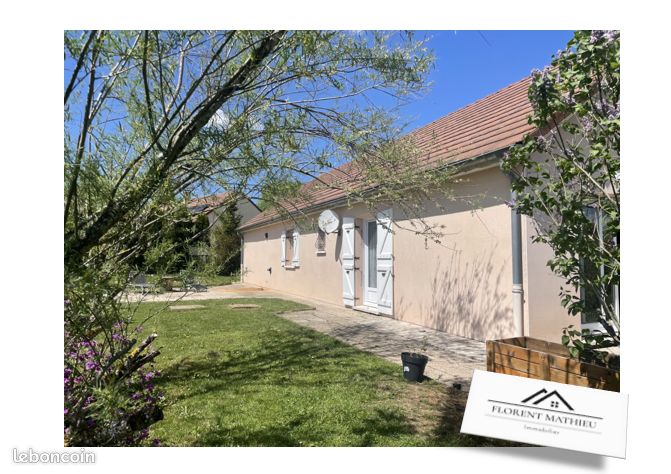 Maison 5 pièces 99 m² · à Mont-sur-Monnet · 99 m² · 245 000 €