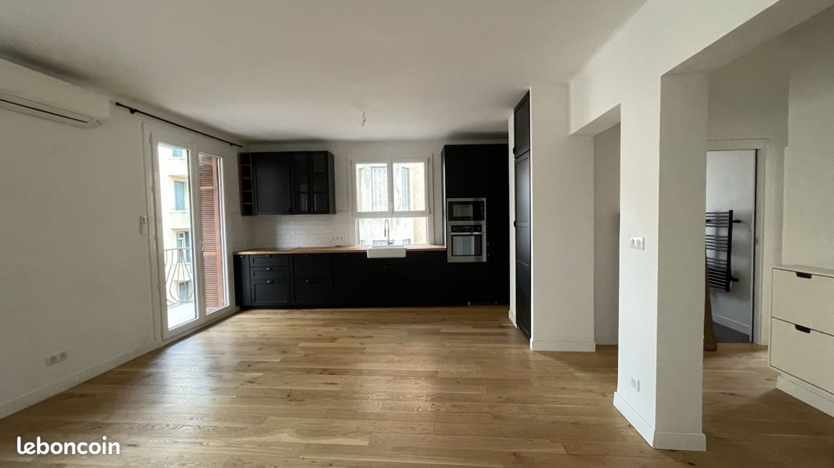 Appartement 3 pièces 56 m² · à Ajaccio · 56 m² · 890 €