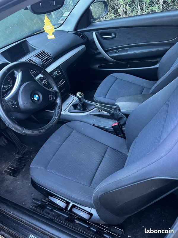 Divers pièces BMW Série 1 118D 143Cv E81 (image 3)
