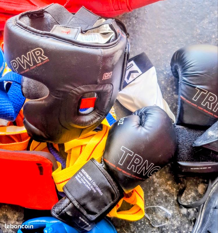 Lots sports combat avec sac monaco (image 1)