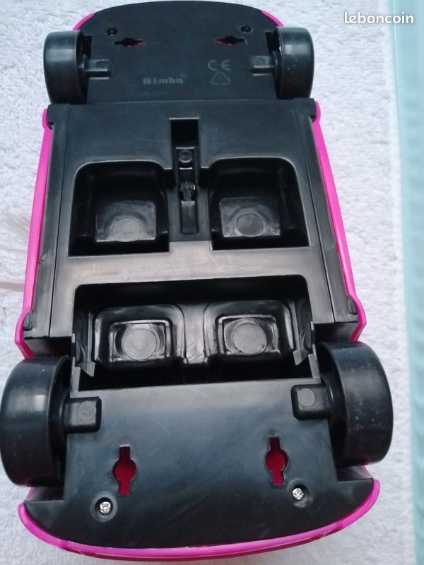 Voiture décapotable avec 2 mini poupées (image 4)