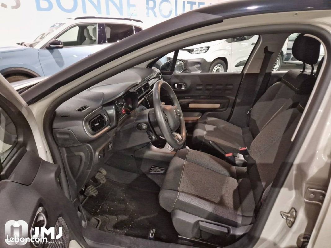 CITROEN C3 PureTech 83 S&S BVM5 Feel Pack (image 9)