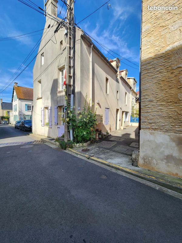 F2 RDC cours proche centre ville - Courseulles s/m (image 6)