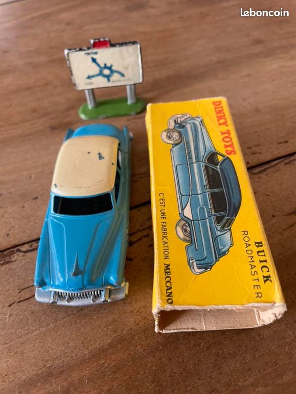 Dinky Toys 1:43 - 1 - Modelauto - Buick Roadmaster Réf. 24V