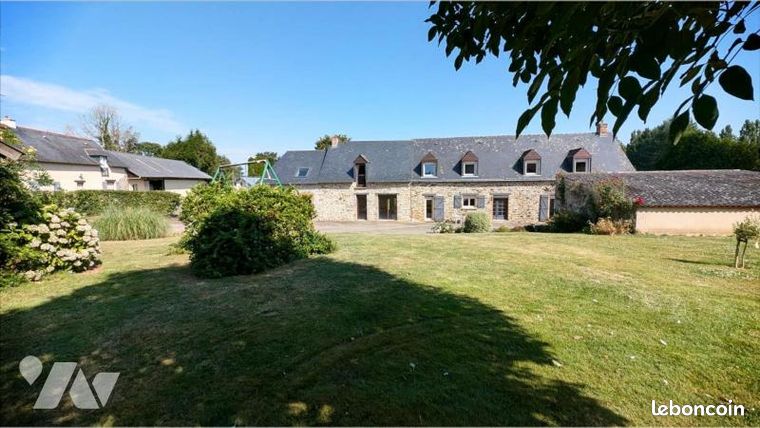 Maison 10 pièces 300 m²