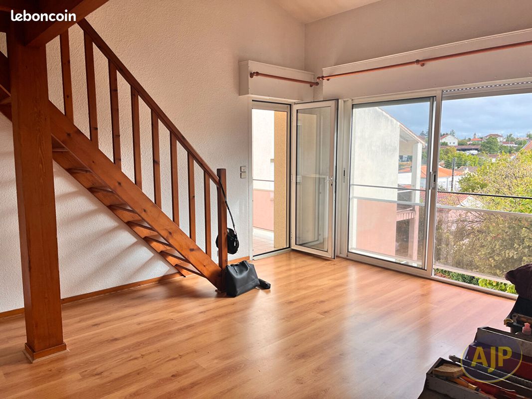 Appartement 1 pièce 40 m² · à Saintes · 40 m² · 530 €/mois