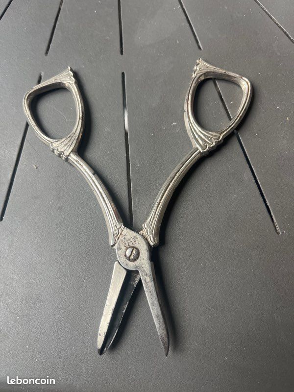 Outils anciens - Outil ancien: CISEAUX forgés - Dimensions 21 X 10 cm