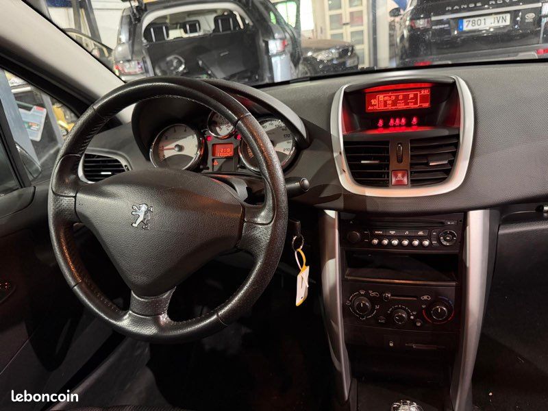 Peugeot 207 SW 1.4 95 CH Active (image 14)