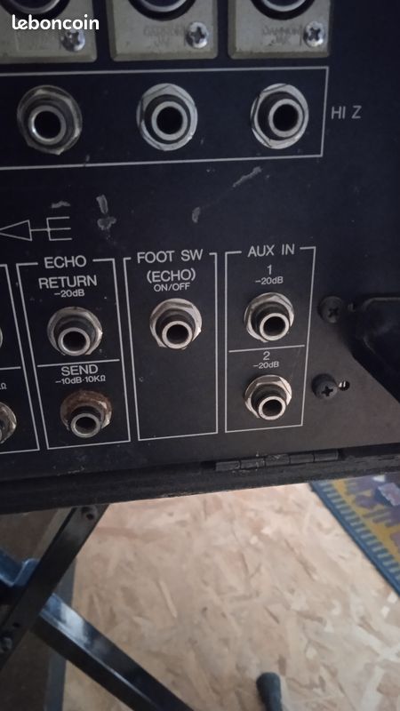 Yamaha Table de mixage vintage EMX200 Analogique (image 7)