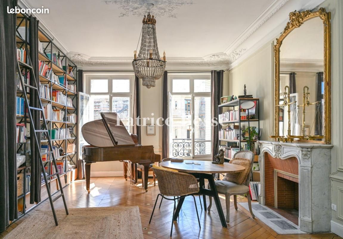 Appartement 5 pièces 146 m² · à Paris · 146 m² · 1 355 000 €