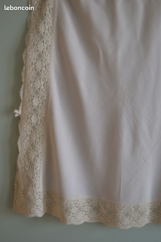 joli jupon vintage, jolie dentelle Taille 38/40/42 taille élastique ref