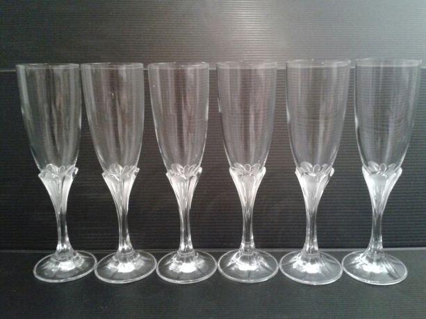 Flûte à Champagne en verre (Lot de 6) - Brocante en ligne