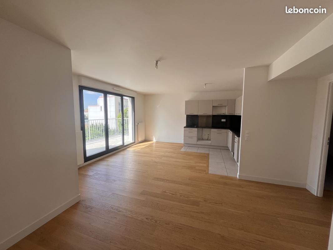 Appartement 4 pièces 83 m² · à Villejuif · 83 m² · 2 026 €