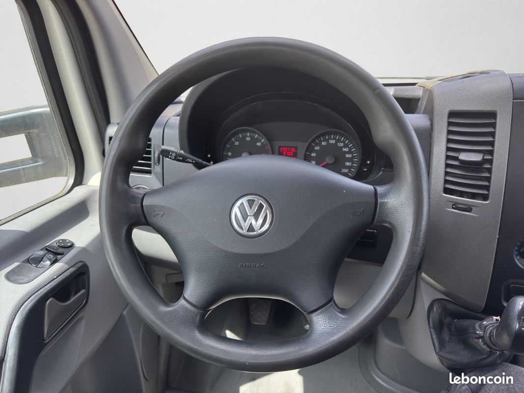 VOLKSWAGEN CRAFTER COMBI SURELEVE Crafter 35 4325 2.5 TDI 109 (image 9)