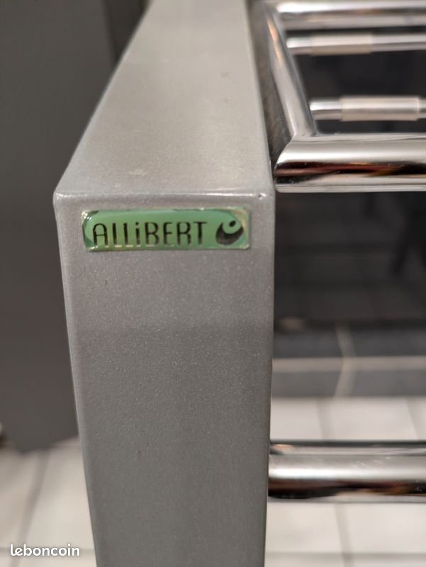 Porte-serviette sur pieds (image 2)