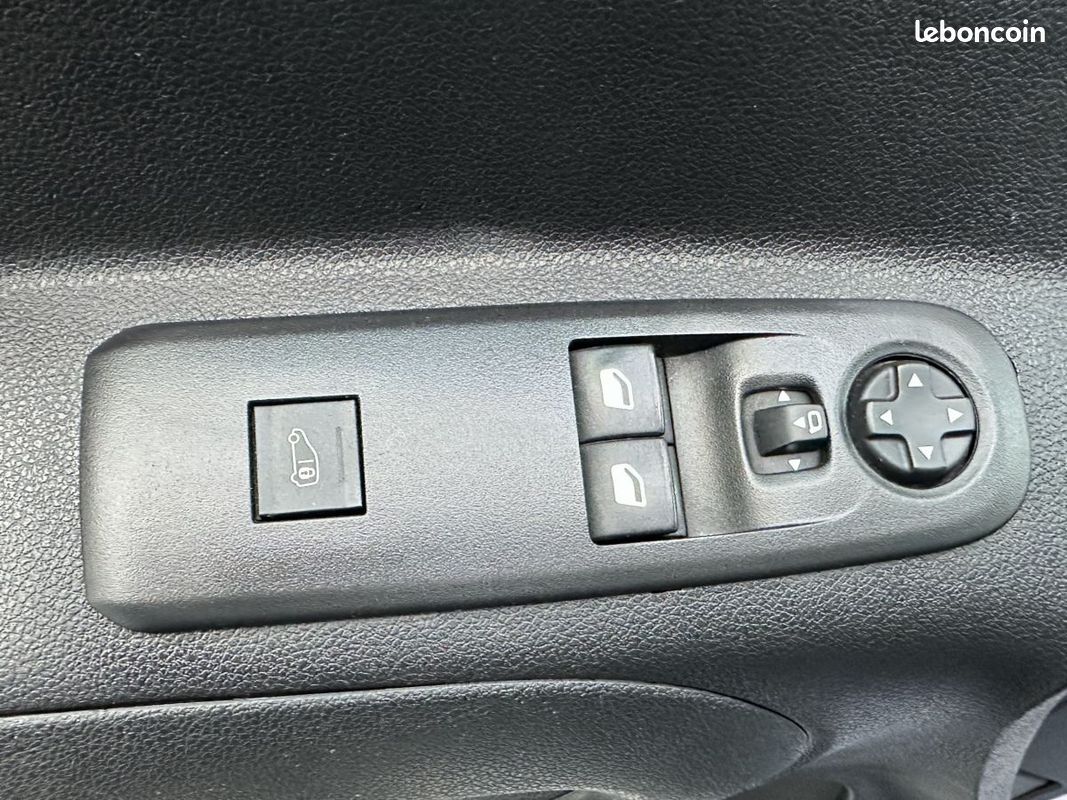 Citroën Berlingo (3) M 650kg BlueHDi 100 BVM Driver (image 4)