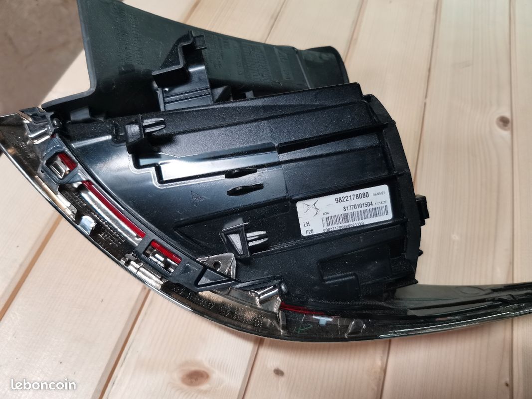Feu arg sur aile DS3 (image 3)