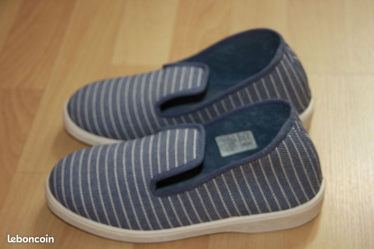 Paire de Charentaises bleues rayées NEUVES en textile - Damart - Pointure : 37 (image 2)