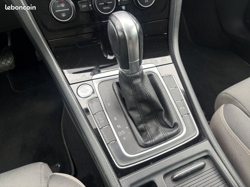 Volkswagen GOLF VII 2.0 TDI 150CH CARAT DSG6 5P *DISTRIBUTION NEUVE (image 19)