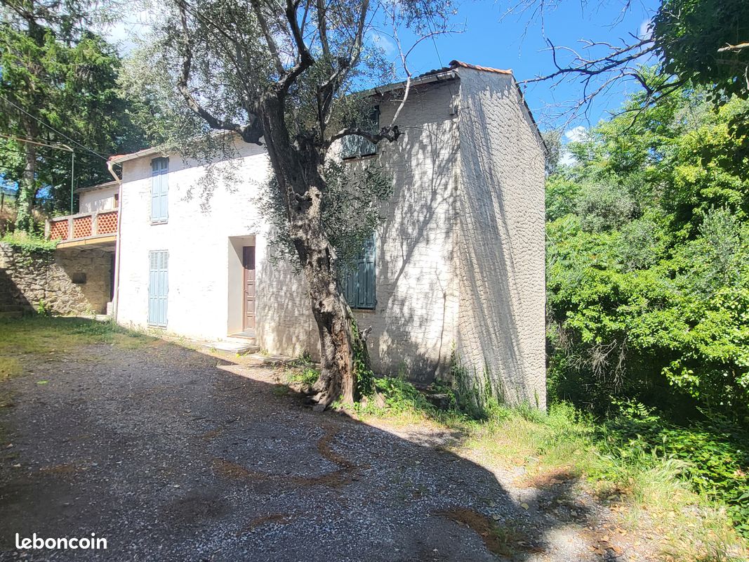 Maison 4 pièces 90 m² · à Berre-les-Alpes · 90 m² · 370 000 €