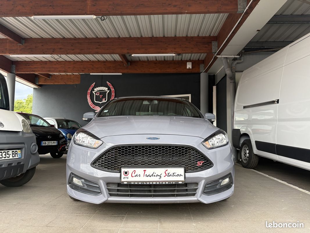 Ford FOCUS 2.0 ECOBOOST 250CH STOP&START ST (image 2)
