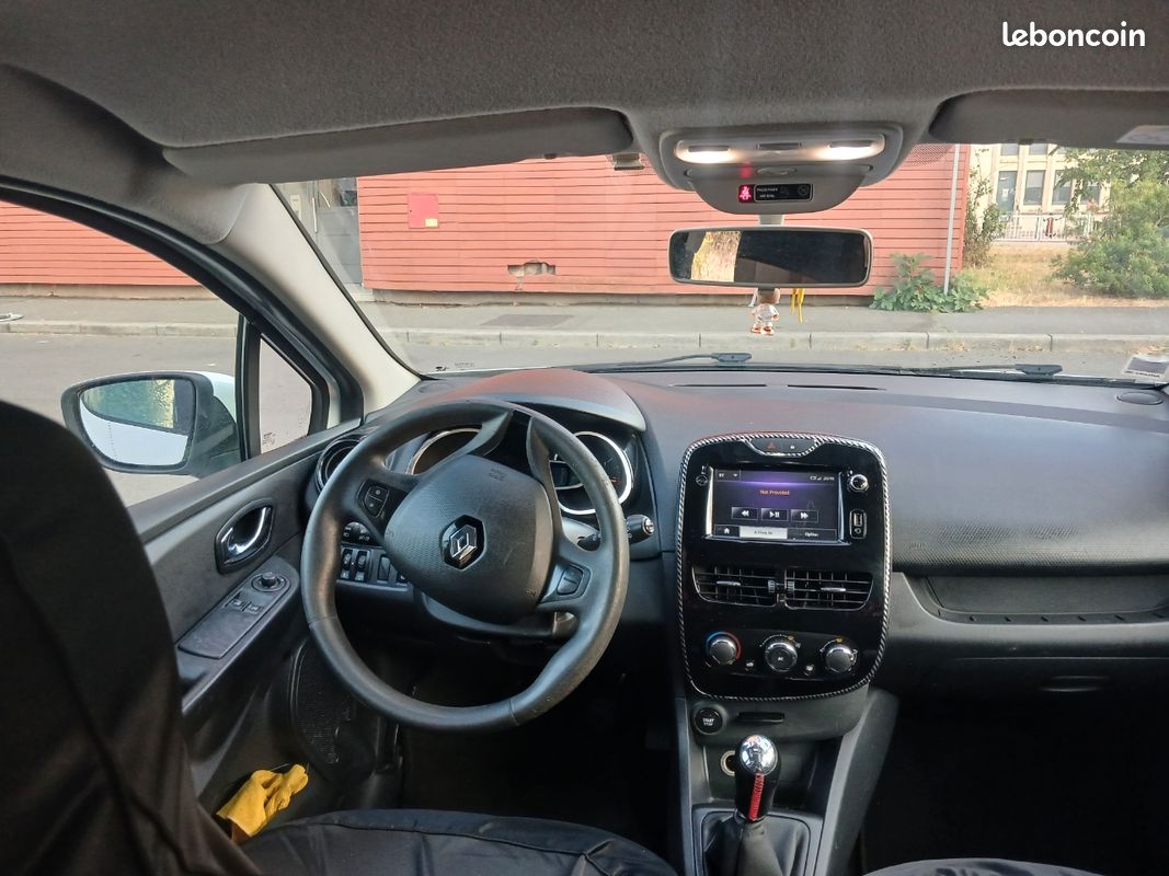 Renault Clio 4 (image 3)
