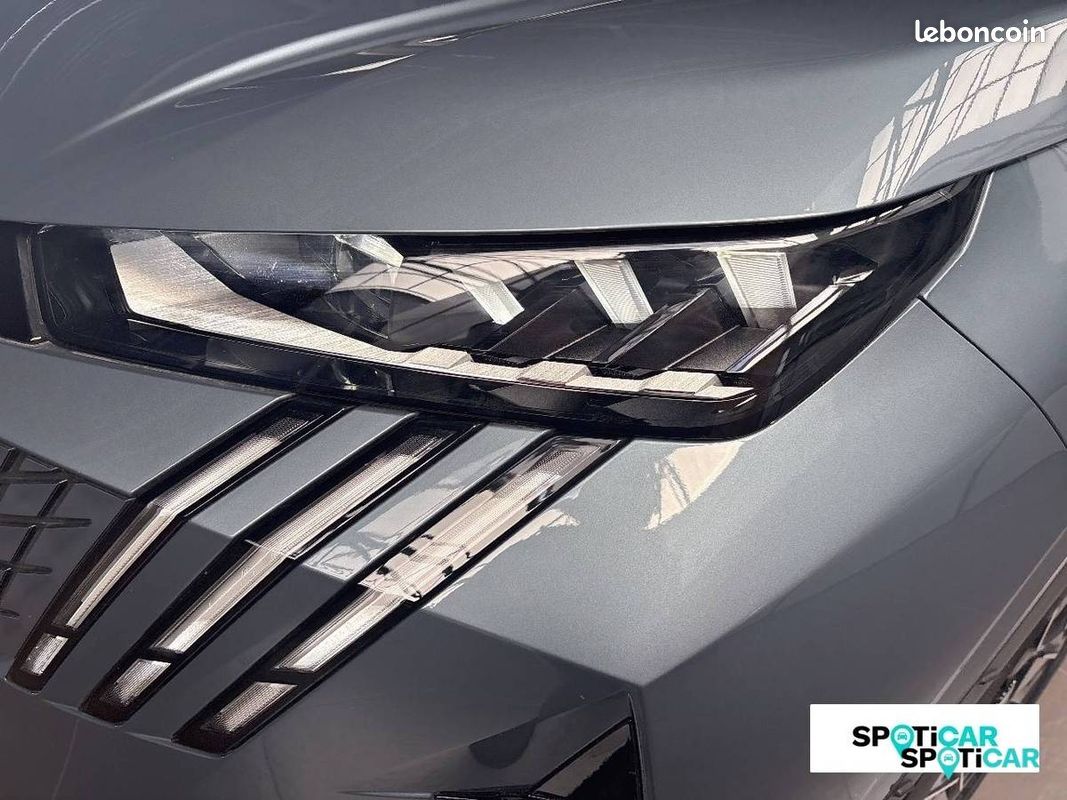 PEUGEOT 5008 Hybrid 145 ch e-DCS6 GT (image 16)