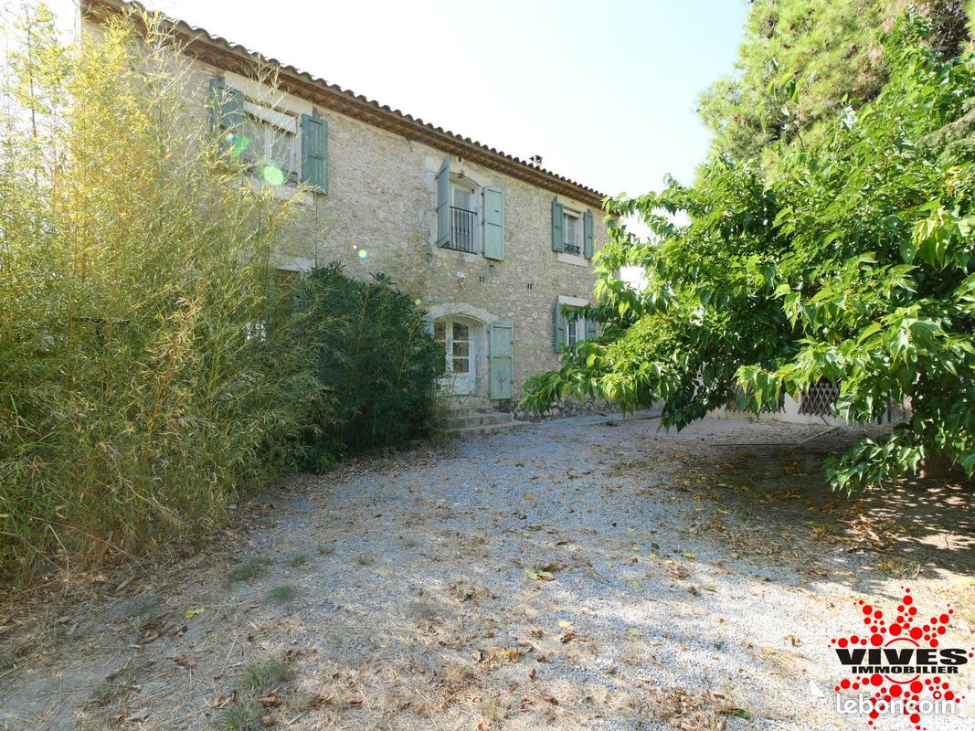 Maison 7 pièces 163 m² · à Cruzy · 163 m² · 229 000 €