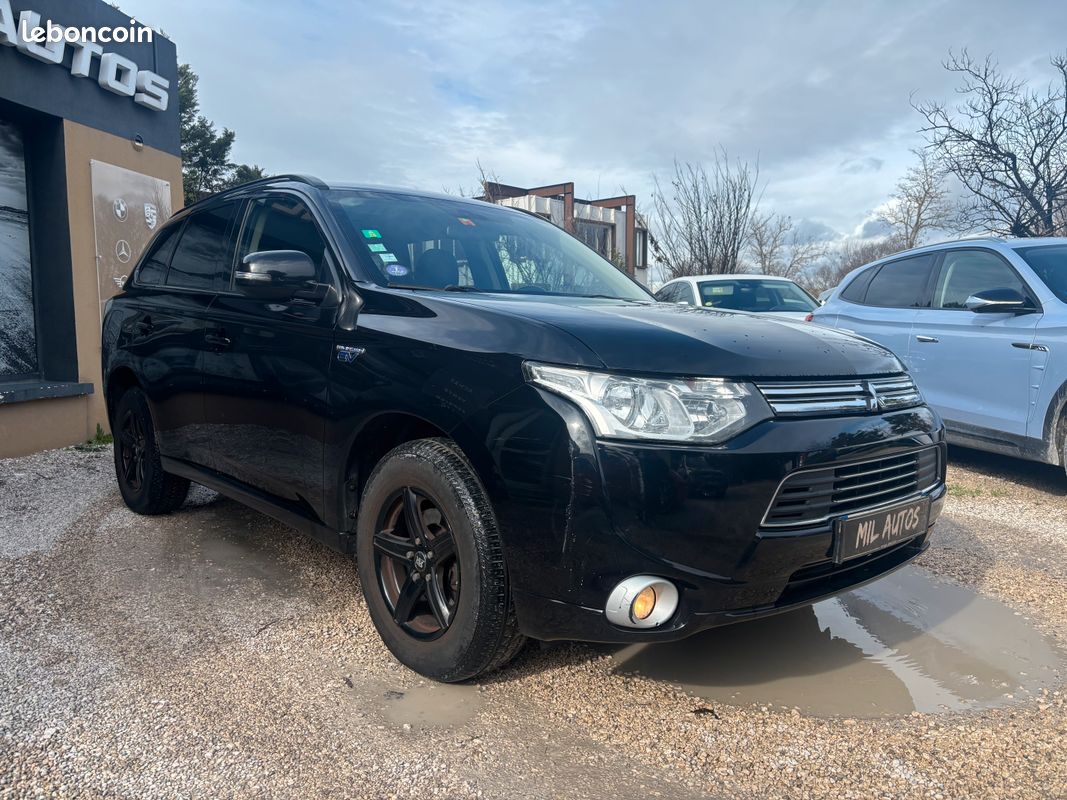 MITSUBISHI Outlander PHEV Hybride rechargeable 200ch 5 places Garantie 6 mois (image 2)