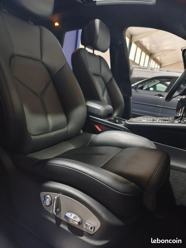 PORSCHE Macan S 3.0 354ch - 2019 - 78 000 km - Suivi complet - Porsche approuved - (image 28)