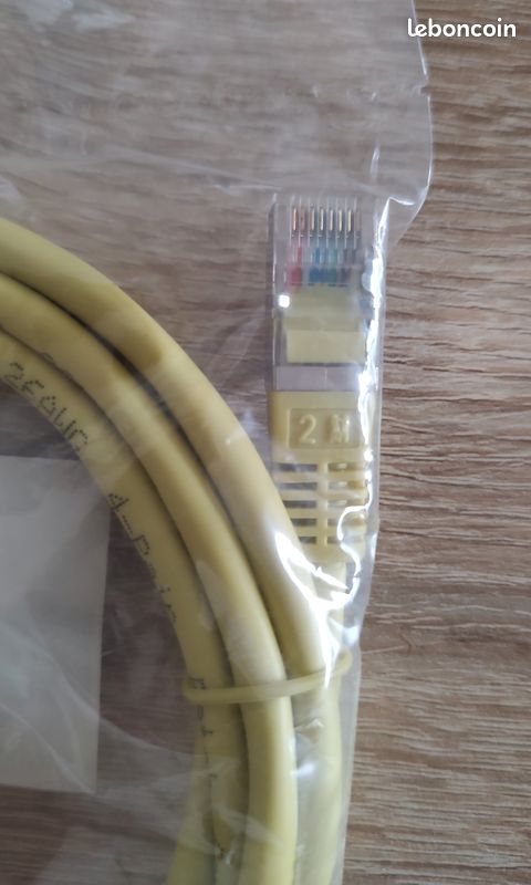 Câble ethernet RJ45 jaune - Neuf (image 2)
