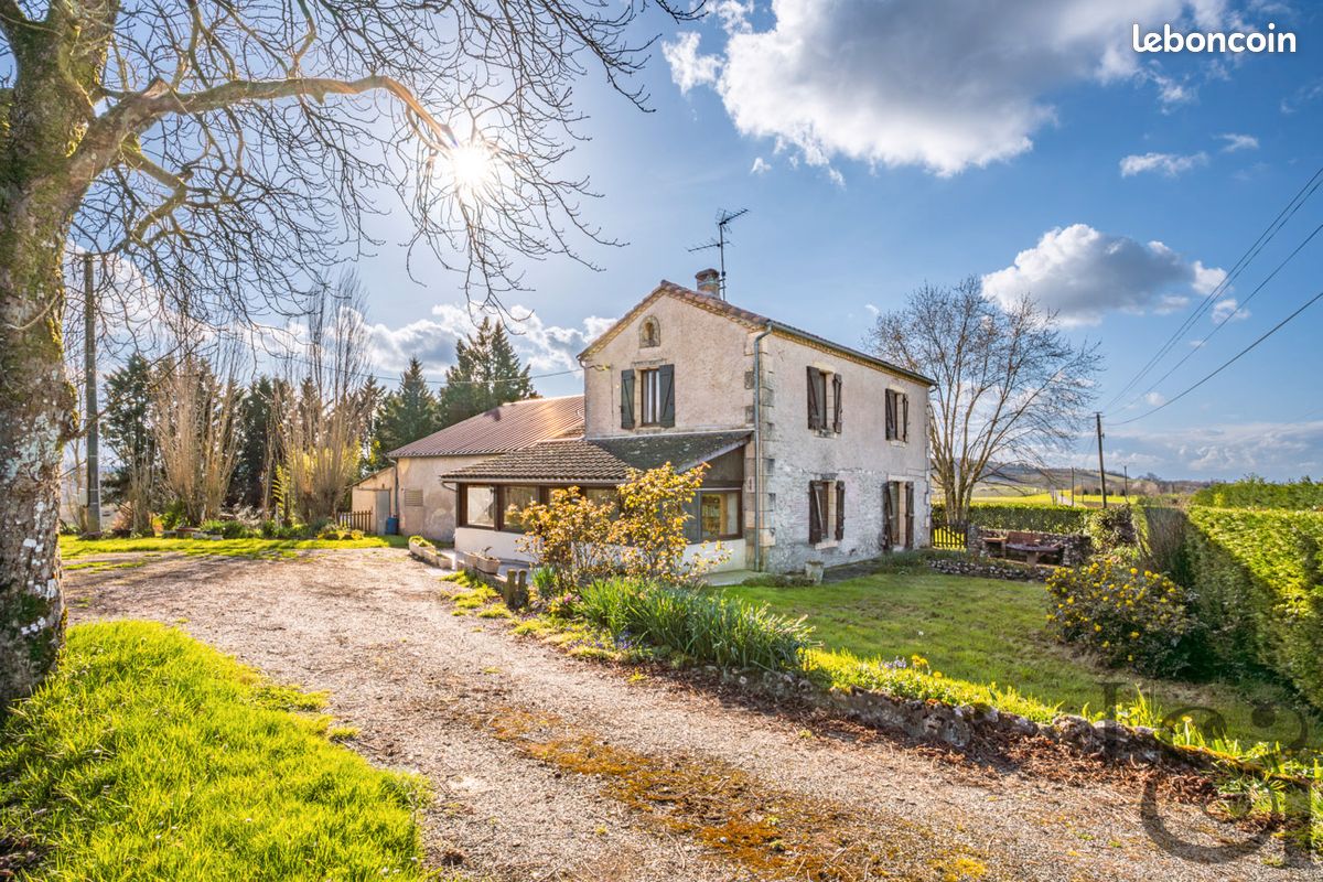 Maison 4 pièces 132 m² · à Monclar · 132 m² · 149 900 €