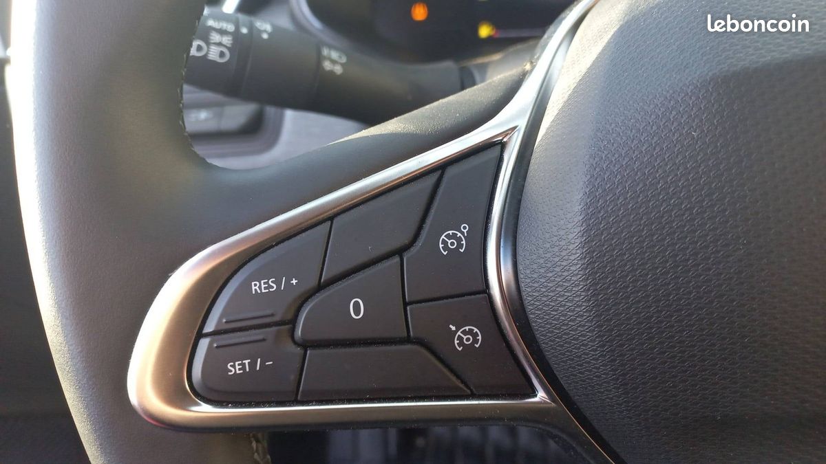 Renault clio blue dci 100 ch gsr2 evolution (image 22)