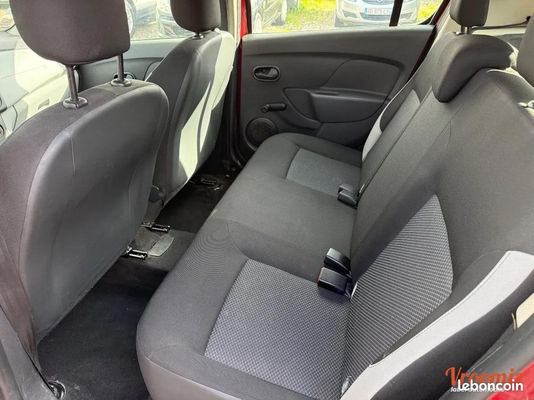 Dacia Sandero 1.2 i GPL 75 cv 203003 KM (image 9)