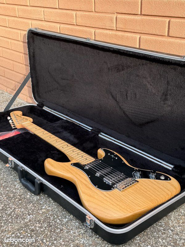 Fender Alternate Reality Sixty Six (image 7)